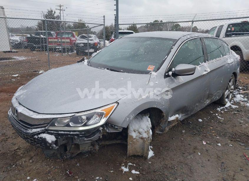 Photo 2 of 2016 Honda Accord SPORT (VIN 1HGCR2F51GA035346)