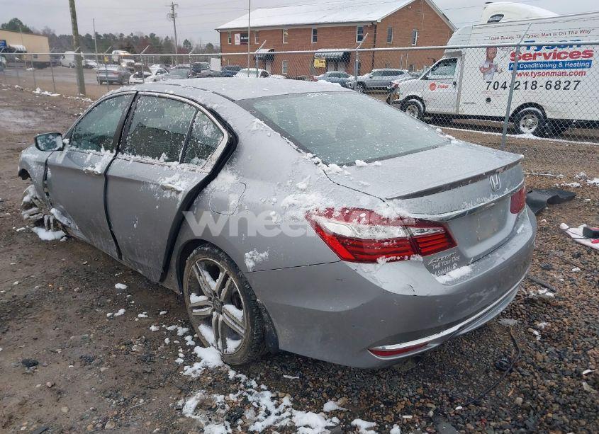 Photo 3 of 2016 Honda Accord SPORT (VIN 1HGCR2F51GA035346)