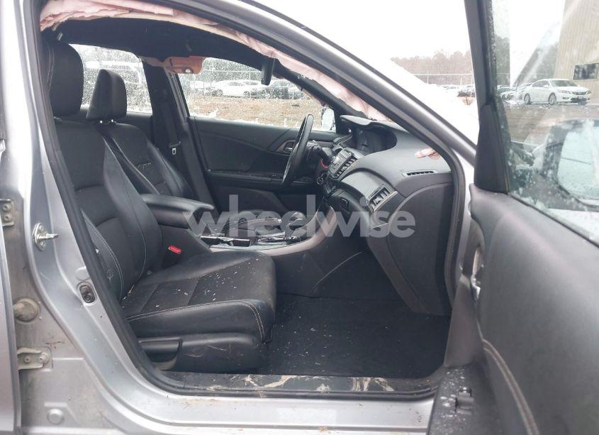 Photo 5 of 2016 Honda Accord SPORT (VIN 1HGCR2F51GA035346)