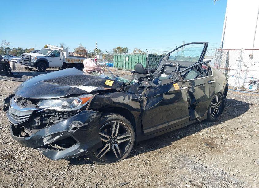 Photo 2 of 2016 Honda Accord SPORT (VIN 1HGCR2F51GA037386)