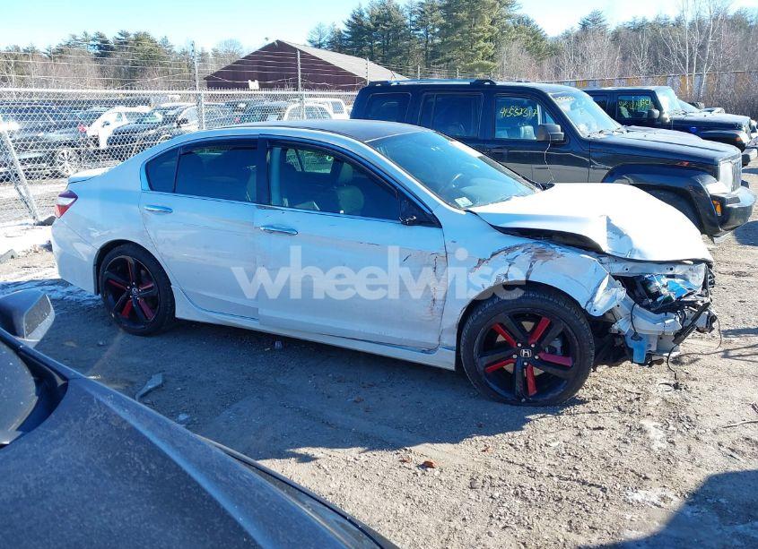 Photo 13 of 2016 Honda Accord SPORT (VIN 1HGCR2F51GA143532)