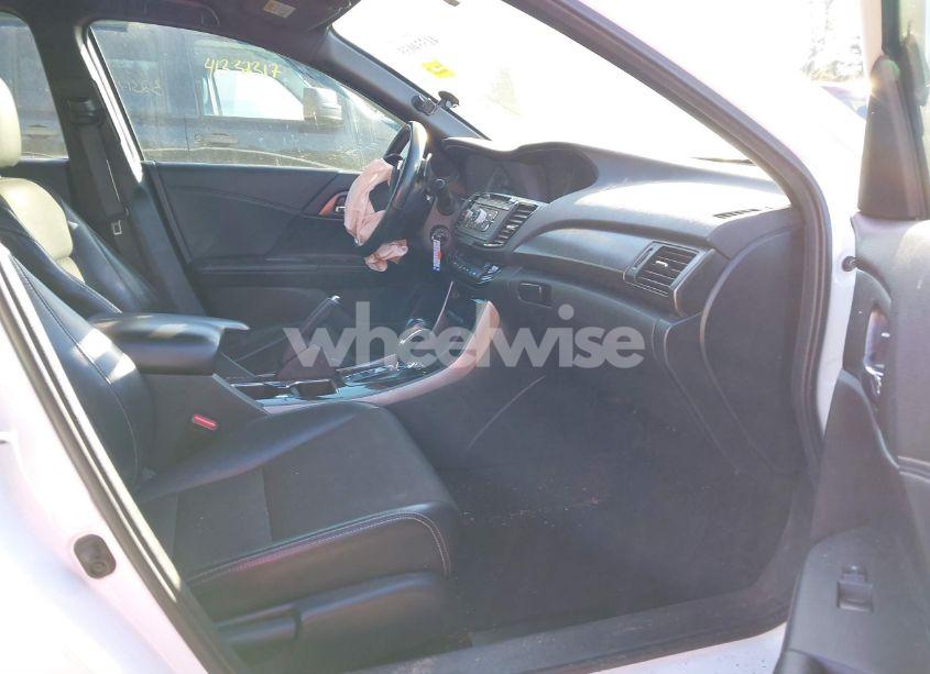 Photo 8 of 2016 Honda Accord SPORT (VIN 1HGCR2F51GA143532)