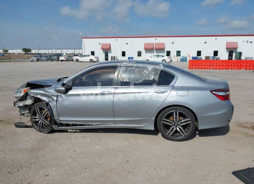 Photo 14 of 2016 Honda Accord SPORT (VIN 1HGCR2F51GA149119)