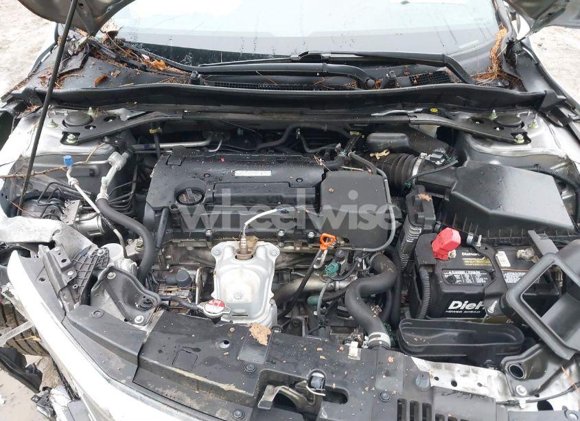 Photo 10 of 2016 Honda Accord SPORT (VIN 1HGCR2F51GA171900)