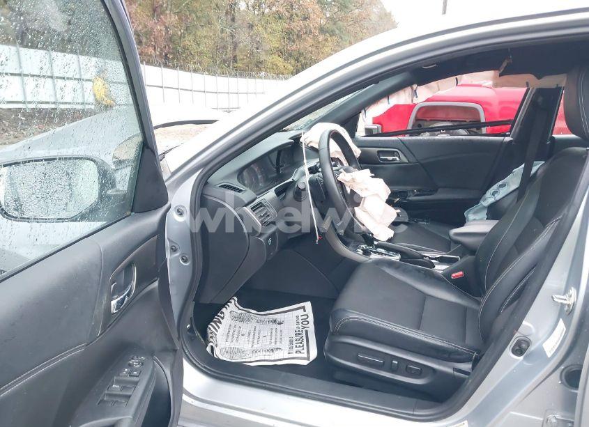 Photo 5 of 2016 Honda Accord SPORT (VIN 1HGCR2F51GA171900)