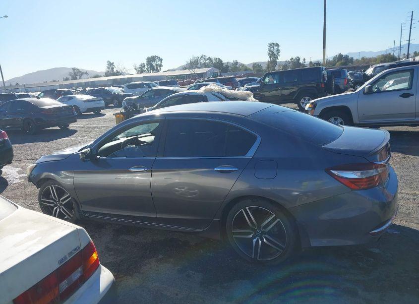 Photo 15 of 2016 Honda Accord SPORT (VIN 1HGCR2F51GA193511)