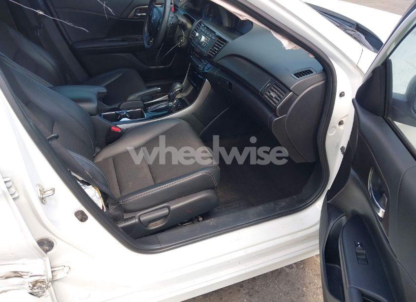 Photo 5 of 2016 Honda Accord SPORT (VIN 1HGCR2F51GA239760)