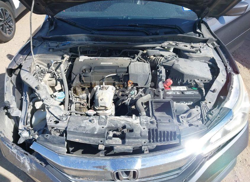 Photo 10 of 2017 Honda Accord SPORT (VIN 1HGCR2F51HA003255)