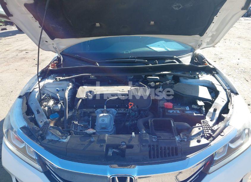 Photo 10 of 2017 Honda Accord SPORT (VIN 1HGCR2F51HA003658)