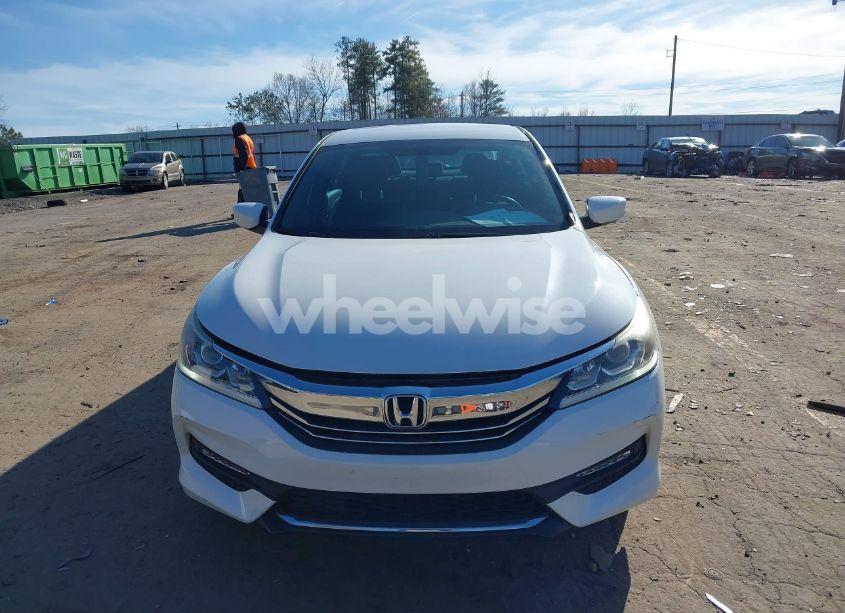 Photo 12 of 2017 Honda Accord SPORT (VIN 1HGCR2F51HA003658)