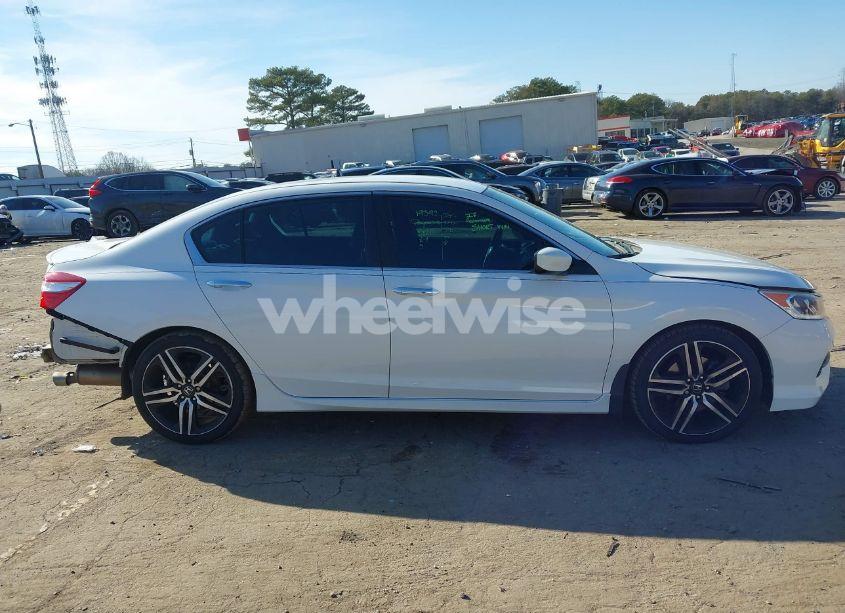 Photo 13 of 2017 Honda Accord SPORT (VIN 1HGCR2F51HA003658)