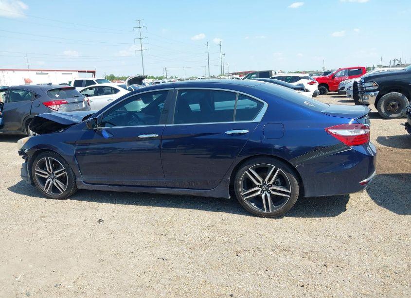 Photo 15 of 2017 Honda Accord SPORT (VIN 1HGCR2F51HA088890)