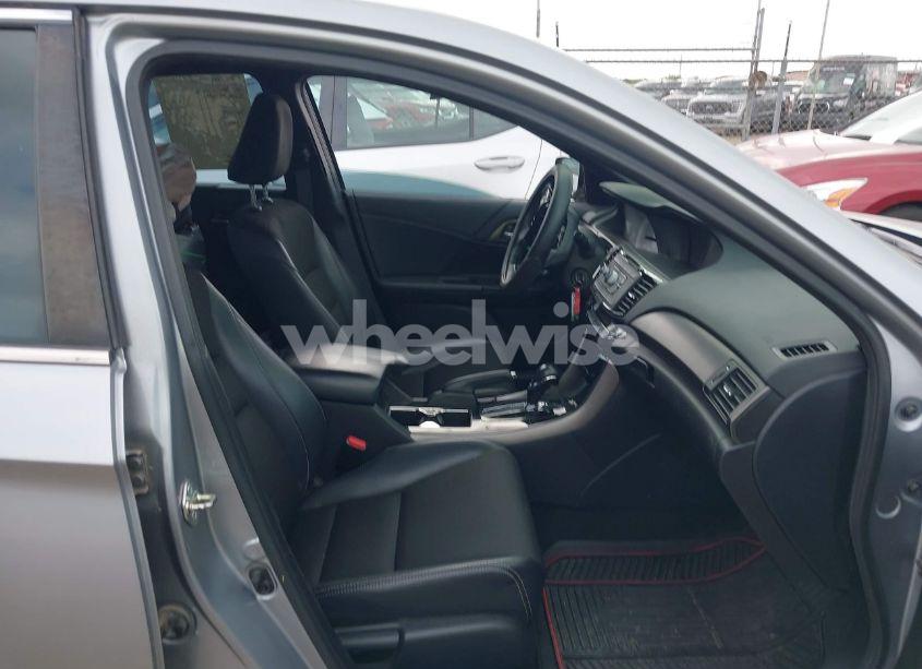 Photo 5 of 2017 Honda Accord SPORT (VIN 1HGCR2F51HA171350)