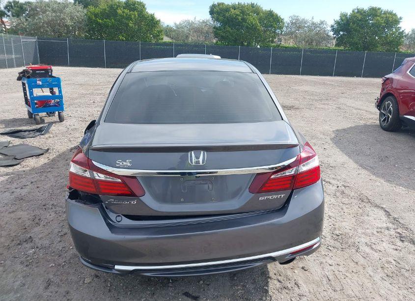 Photo 16 of 2017 Honda Accord SPORT (VIN 1HGCR2F51HA180193)