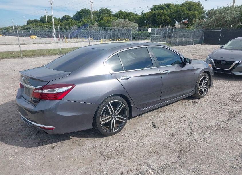 Photo 4 of 2017 Honda Accord SPORT (VIN 1HGCR2F51HA180193)