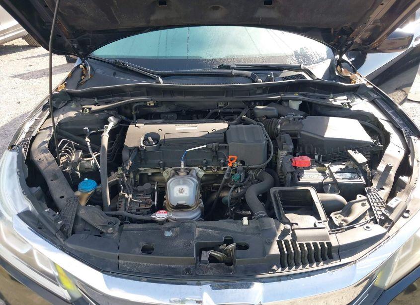 Photo 10 of 2017 Honda Accord SPORT (VIN 1HGCR2F51HA237850)