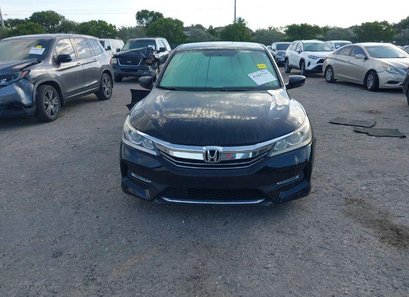 Photo 13 of 2017 Honda Accord SPORT (VIN 1HGCR2F51HA237850)