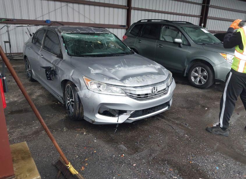 2017 Honda Accord SPORT (VIN 1HGCR2F51HA264904) main photo