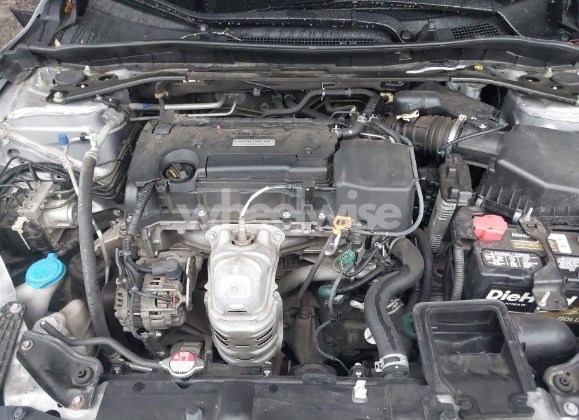 Photo 10 of 2017 Honda Accord SPORT (VIN 1HGCR2F51HA264904)