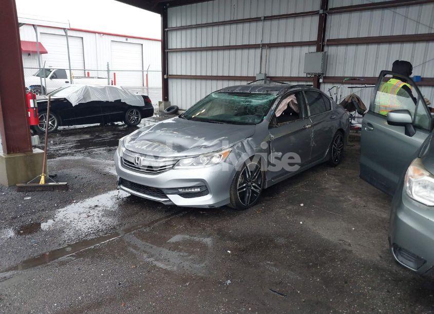 Photo 2 of 2017 Honda Accord SPORT (VIN 1HGCR2F51HA264904)