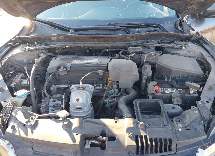 Photo 10 of 2013 Honda Accord SPORT (VIN 1HGCR2F52DA003856)