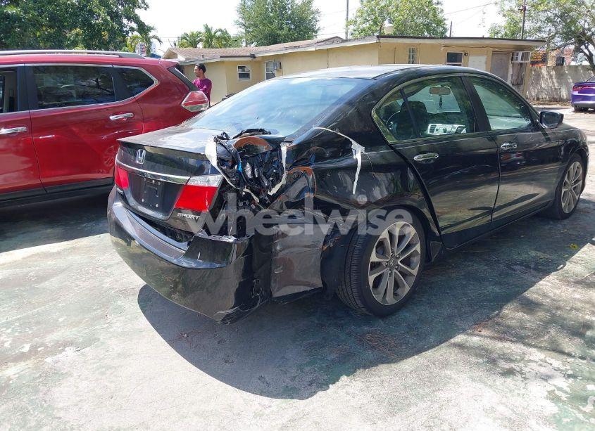 Photo 4 of 2013 Honda Accord SPORT (VIN 1HGCR2F52DA012556)