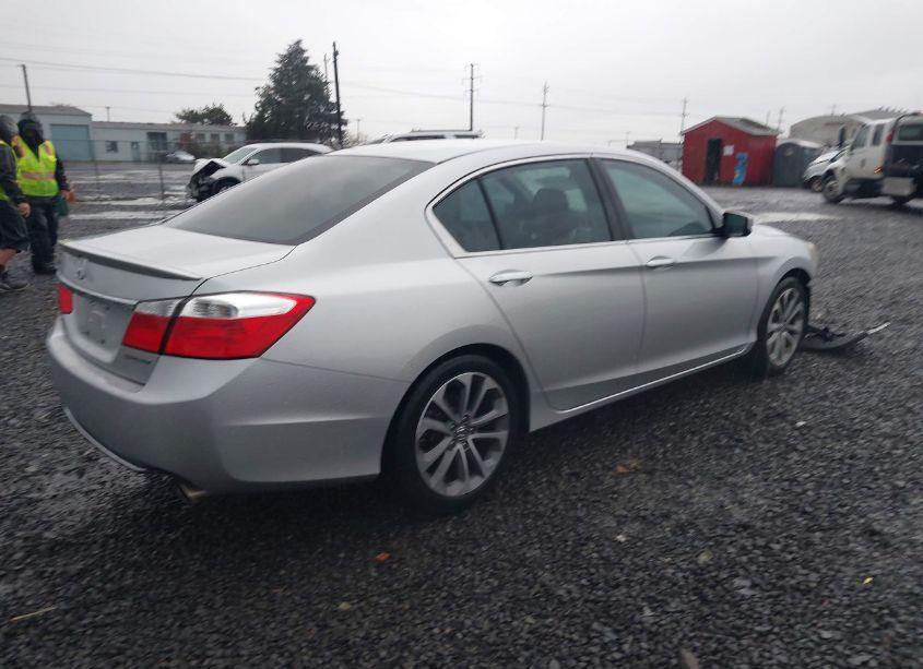 Photo 4 of 2013 Honda Accord SPORT (VIN 1HGCR2F52DA034542)