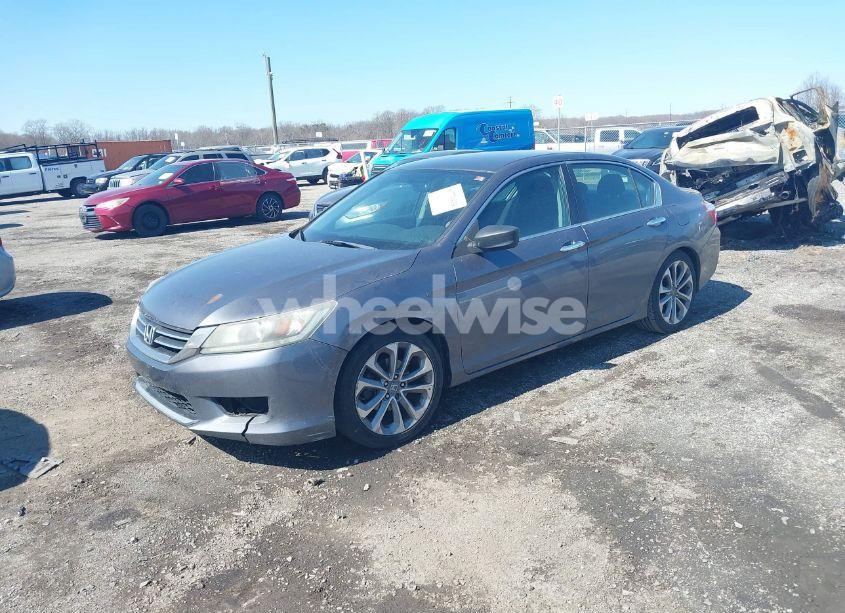Photo 2 of 2013 Honda Accord SPORT (VIN 1HGCR2F52DA079450)