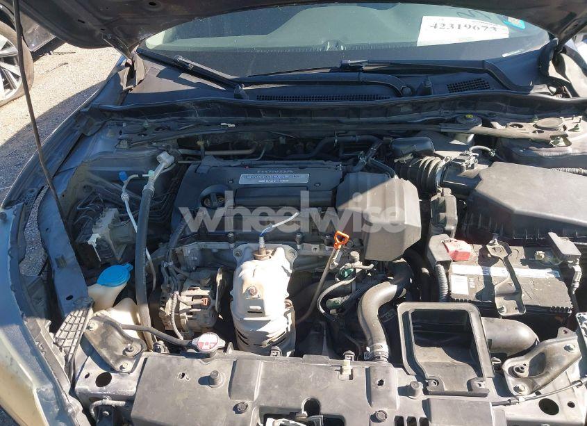 Photo 10 of 2013 Honda Accord SPORT (VIN 1HGCR2F52DA097253)
