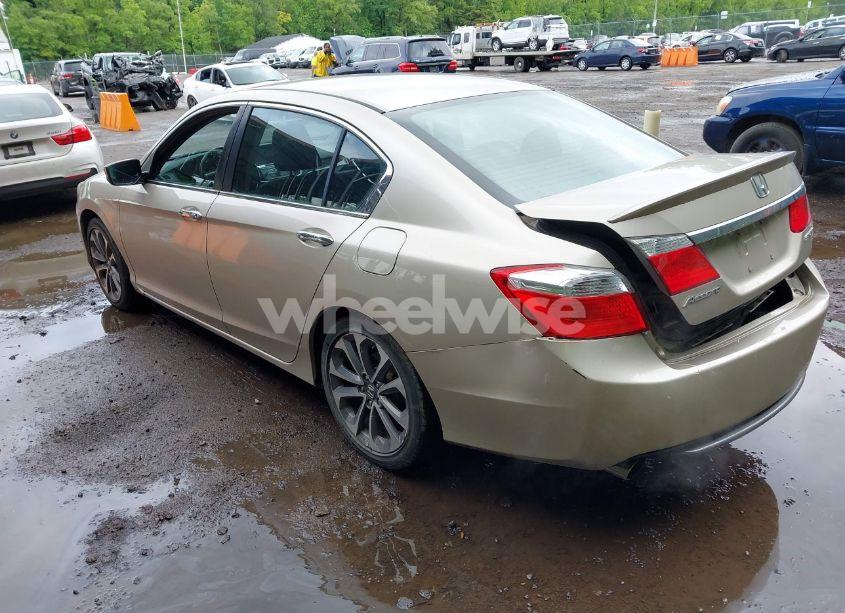 Photo 3 of 2014 Honda Accord SPORT (VIN 1HGCR2F52EA292626)