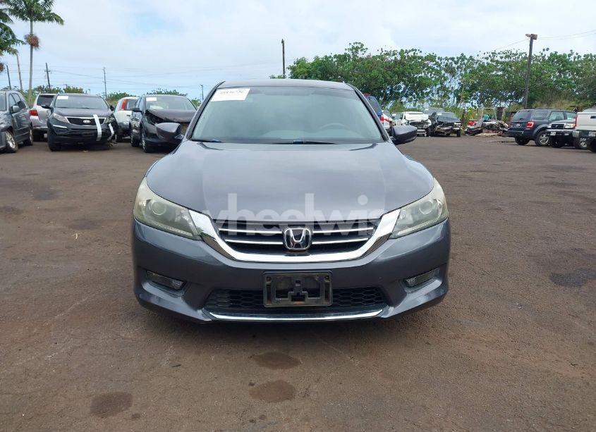 Photo 12 of 2015 Honda Accord SPORT (VIN 1HGCR2F52FA010096)