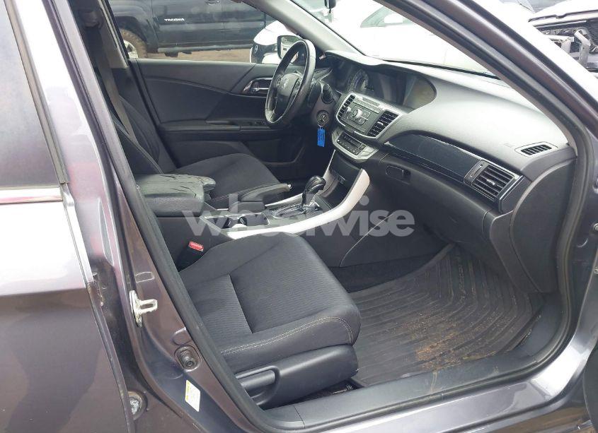 Photo 5 of 2015 Honda Accord SPORT (VIN 1HGCR2F52FA010096)