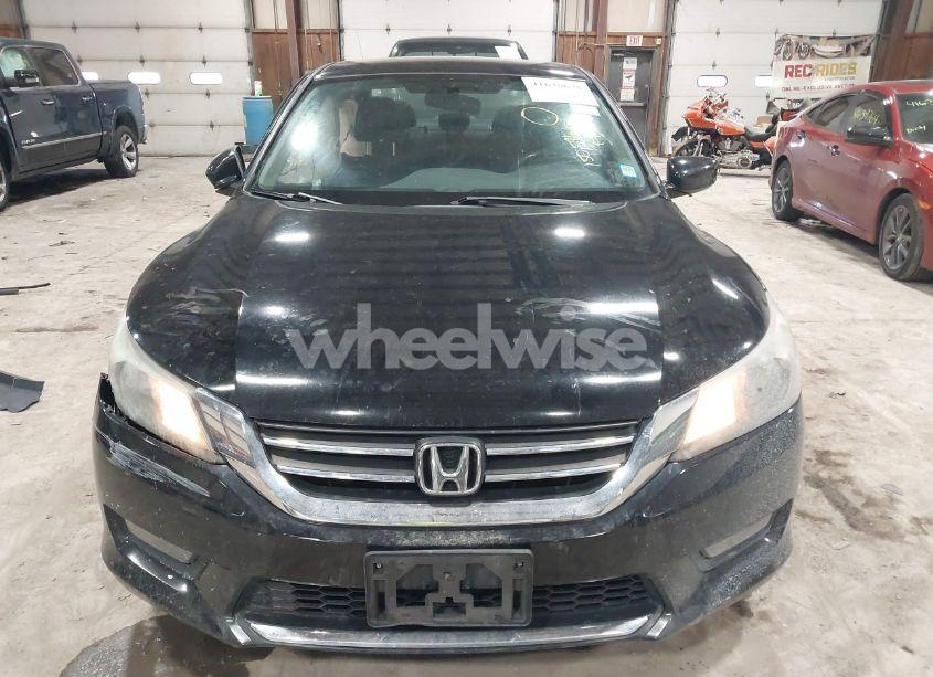 Photo 12 of 2015 Honda Accord SPORT (VIN 1HGCR2F52FA015122)