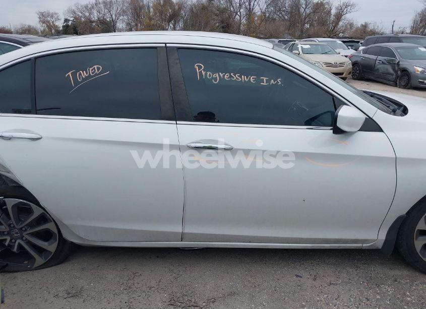 Photo 13 of 2015 Honda Accord SPORT (VIN 1HGCR2F52FA042739)