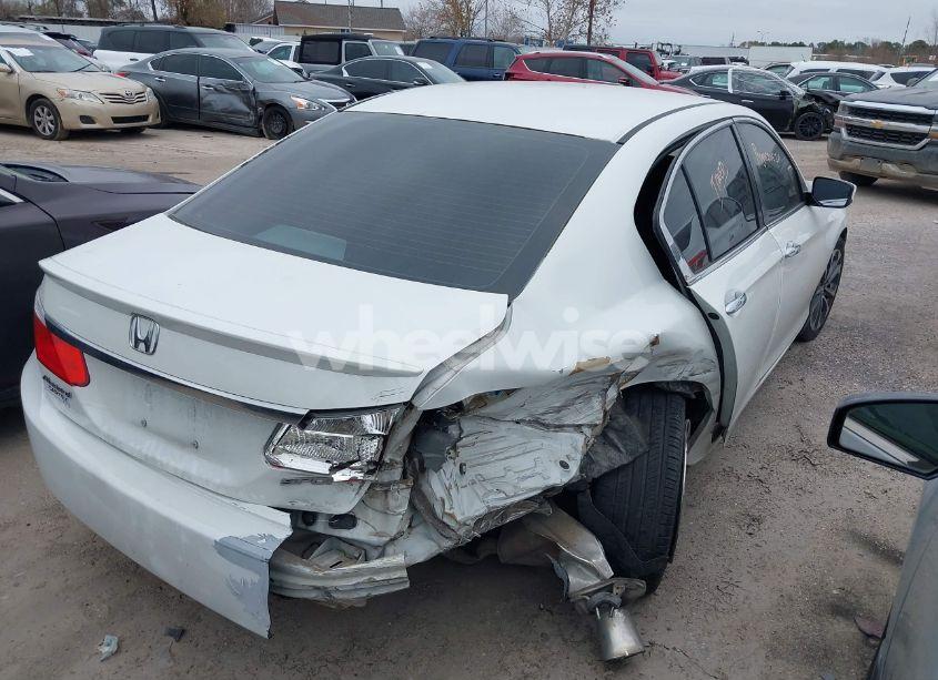 Photo 4 of 2015 Honda Accord SPORT (VIN 1HGCR2F52FA042739)