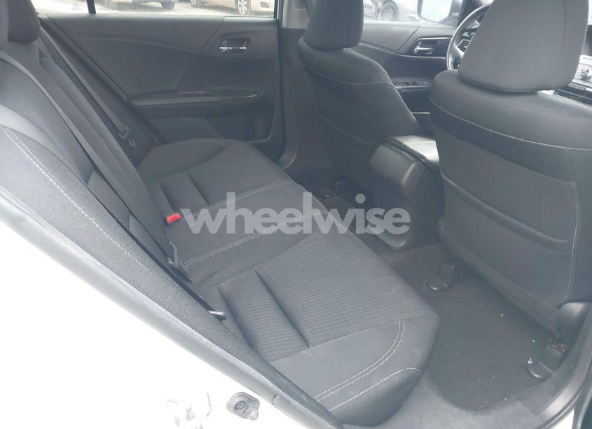 Photo 8 of 2015 Honda Accord SPORT (VIN 1HGCR2F52FA042739)