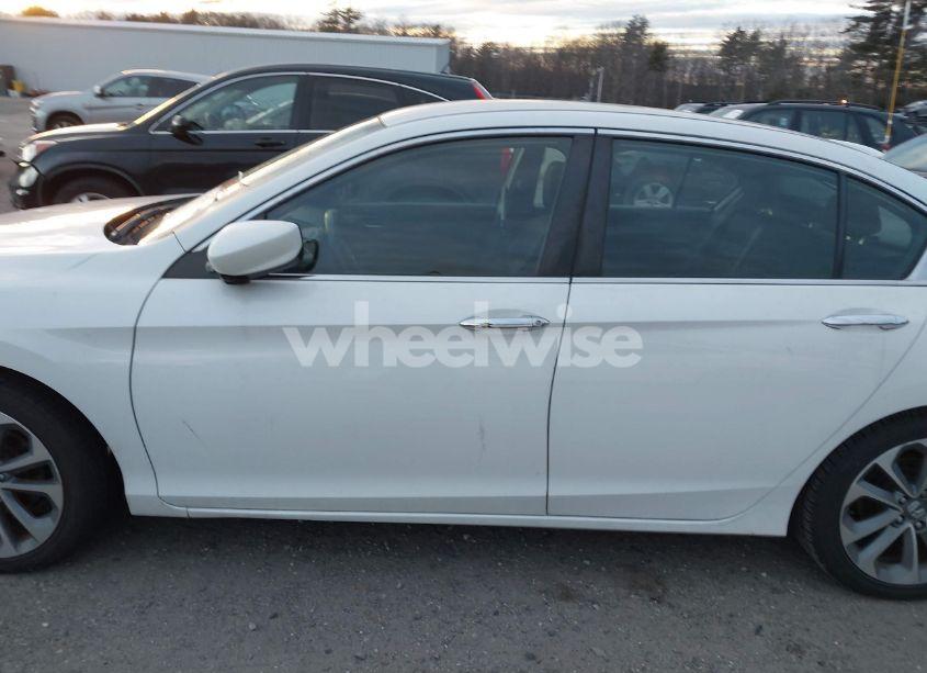 Photo 14 of 2015 Honda Accord SPORT (VIN 1HGCR2F52FA088488)