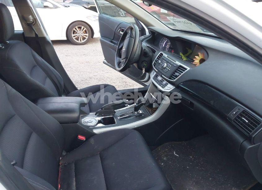 Photo 5 of 2015 Honda Accord SPORT (VIN 1HGCR2F52FA088488)