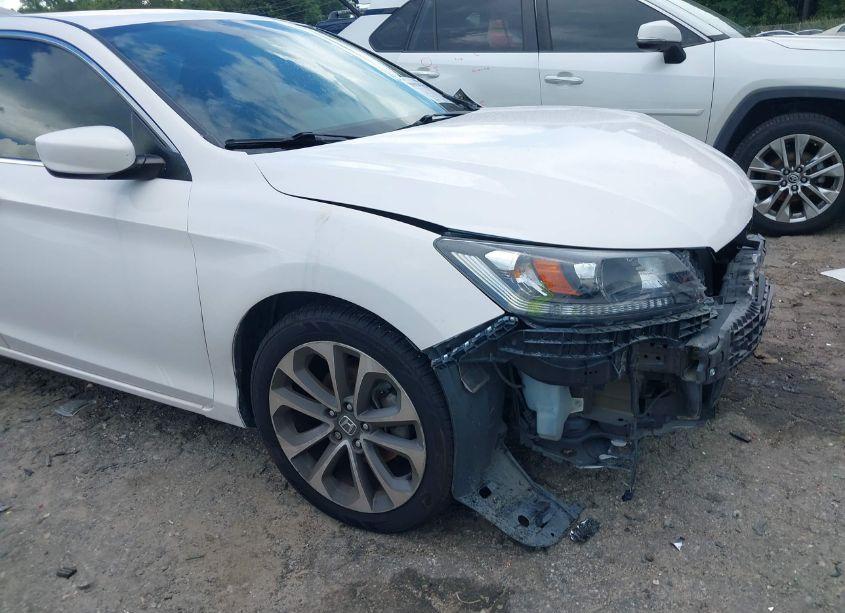 Photo 19 of 2015 Honda Accord SPORT (VIN 1HGCR2F52FA089690)