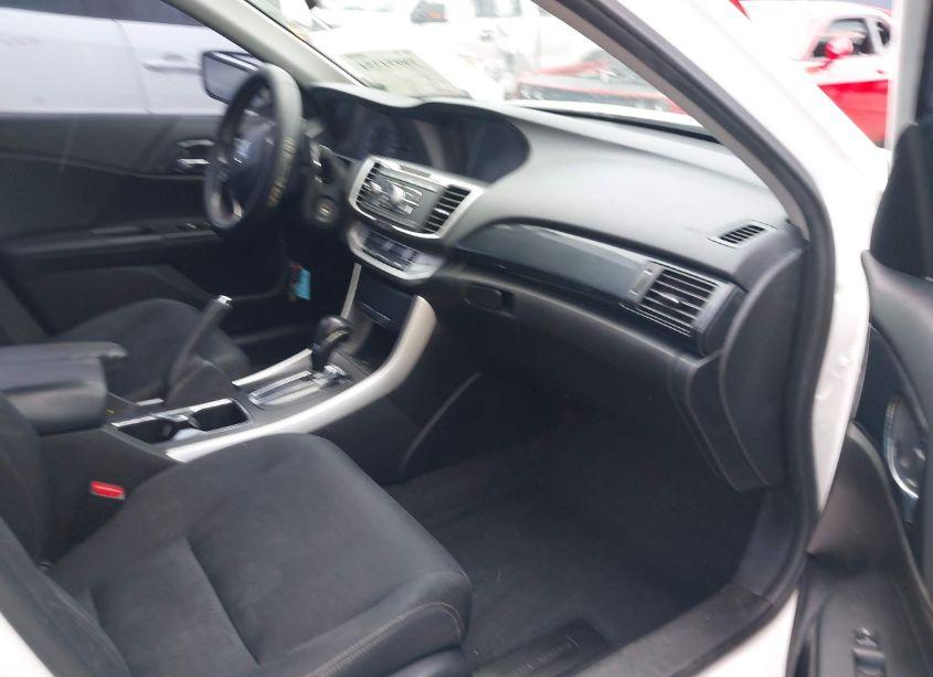Photo 5 of 2015 Honda Accord SPORT (VIN 1HGCR2F52FA089690)