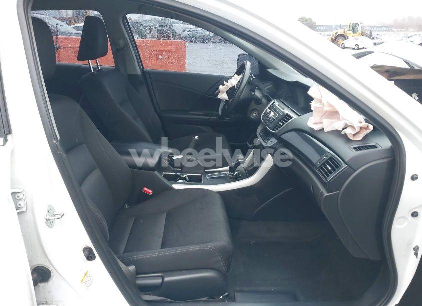 Photo 5 of 2015 Honda Accord SPORT (VIN 1HGCR2F52FA094971)