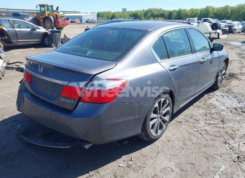 Photo 4 of 2015 Honda Accord SPORT (VIN 1HGCR2F52FA111106)