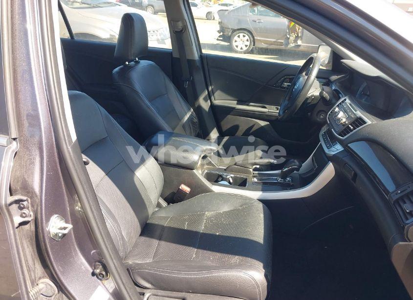 Photo 5 of 2015 Honda Accord SPORT (VIN 1HGCR2F52FA111106)