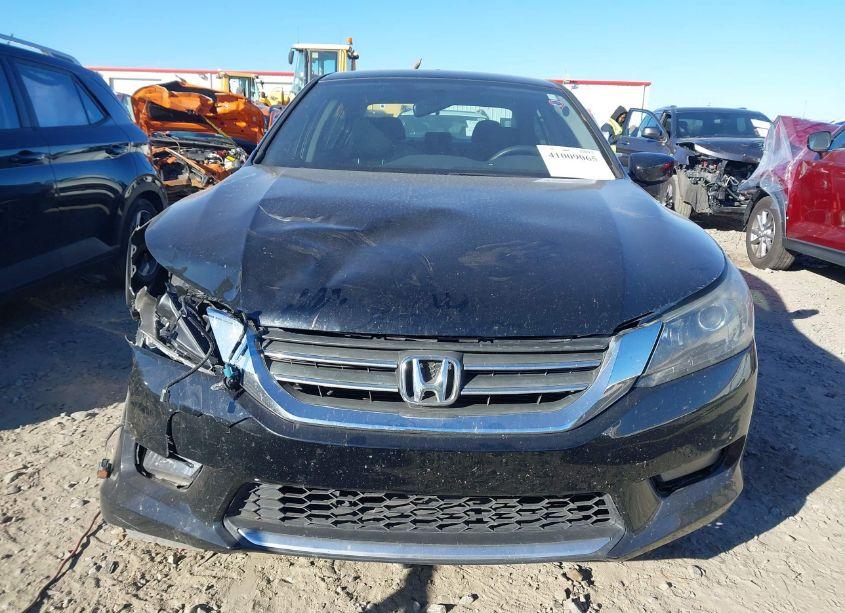 Photo 13 of 2015 Honda Accord SPORT (VIN 1HGCR2F52FA182791)