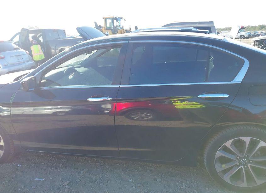 Photo 15 of 2015 Honda Accord SPORT (VIN 1HGCR2F52FA182791)