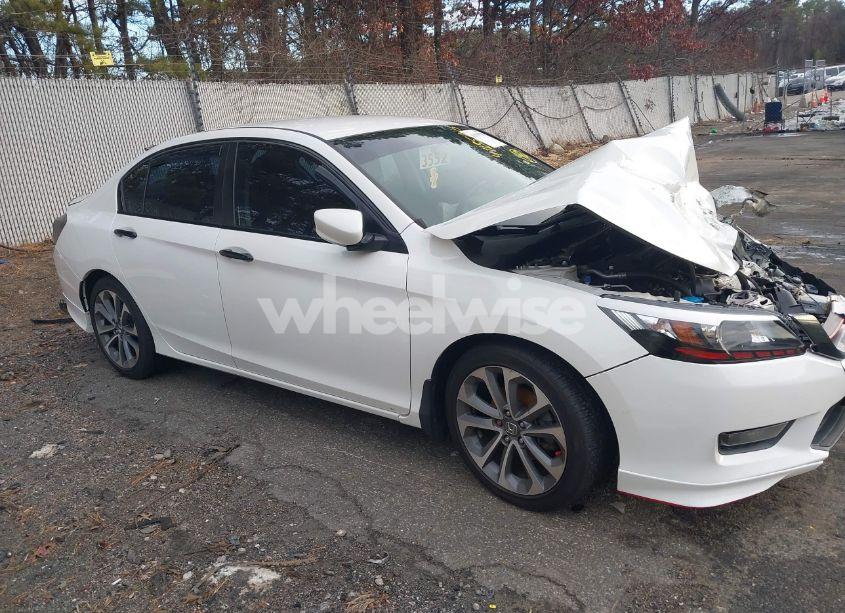 Photo 13 of 2015 Honda Accord SPORT (VIN 1HGCR2F52FA189319)