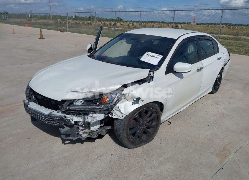 Photo 2 of 2015 Honda Accord SPORT (VIN 1HGCR2F52FA194598)