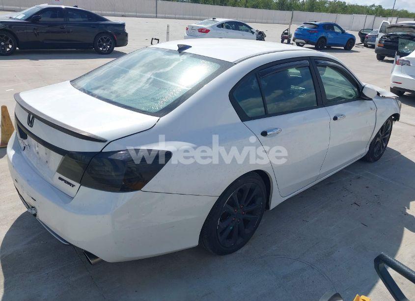 Photo 4 of 2015 Honda Accord SPORT (VIN 1HGCR2F52FA194598)