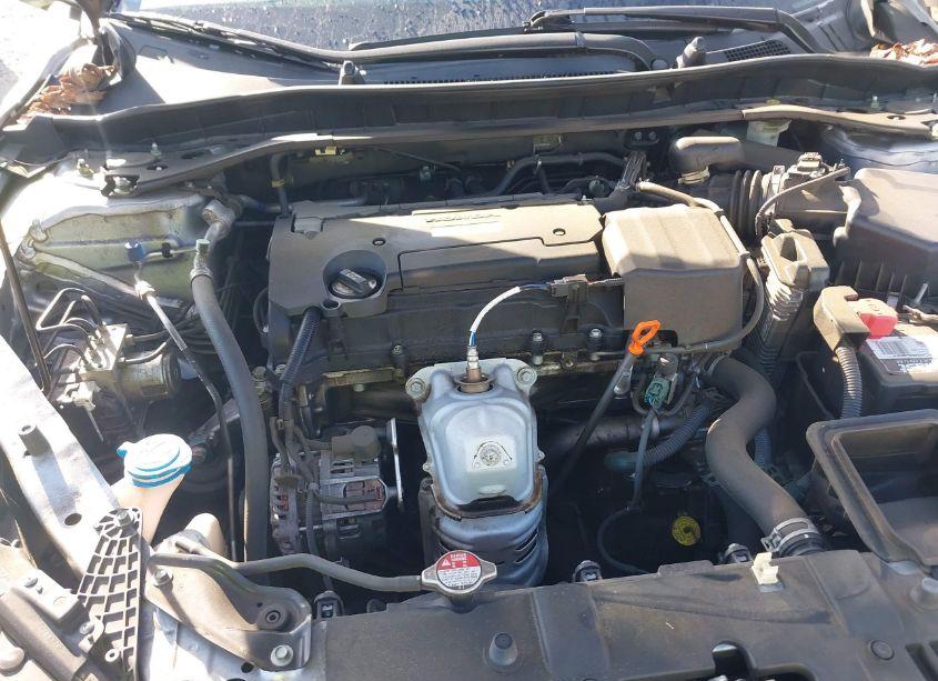 Photo 10 of 2016 Honda Accord SPORT (VIN 1HGCR2F52GA057131)