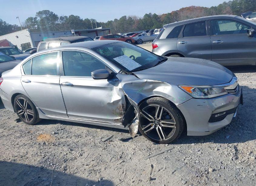 Photo 13 of 2016 Honda Accord SPORT (VIN 1HGCR2F52GA057131)